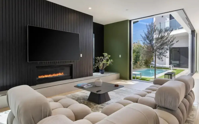 The Bella Villa 2 in Venice