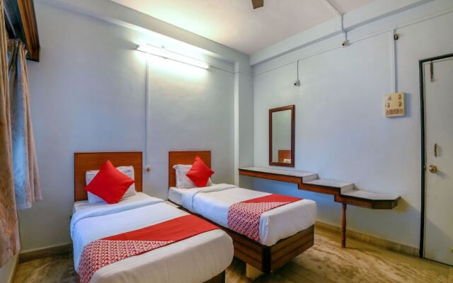 OYO 15199 Hotel Shree Maya