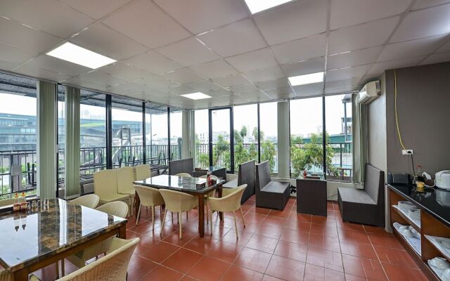 OYO 346 Suji Residence Hanoi
