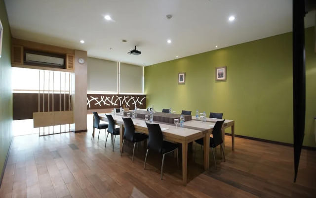 TreePark Serviced Apartment