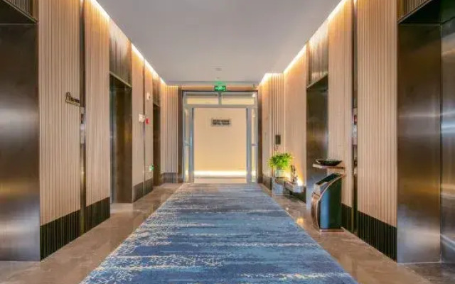 Kunming Guanwei International Hotel (Wanda Twin Tower Xishan)
