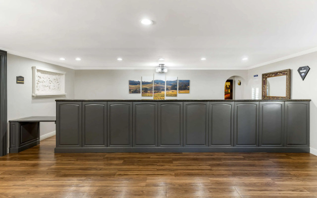 Best Western Dry Creek Inn