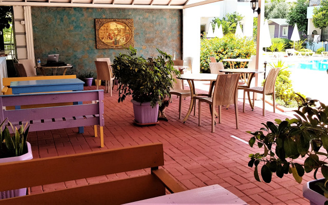 Summer Rose Hotel