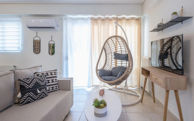 Luxury Loft with a Balcony by CloudKeys