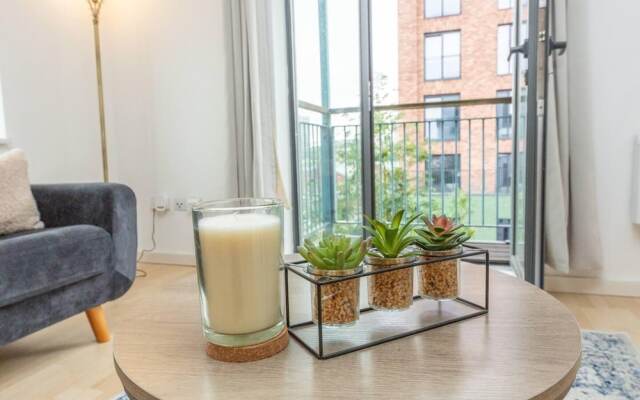 Beautiful 1-bed Apartment in Salford