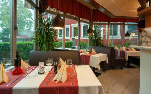 Hotel Gasthaus zum Zecher