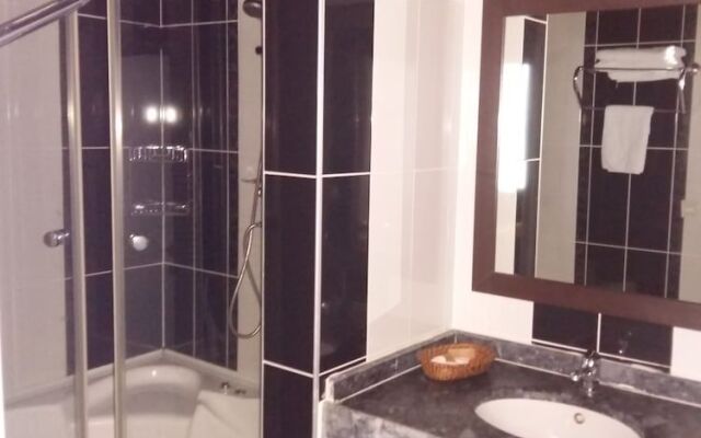 Cihan Otel
