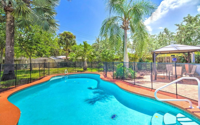 Spacious Satellite Beach Home: Walk to Shore!