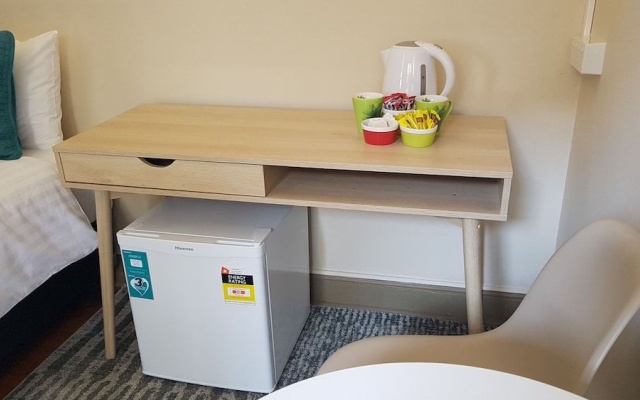 Courthouse Hotel – Guest Rooms – Ararat