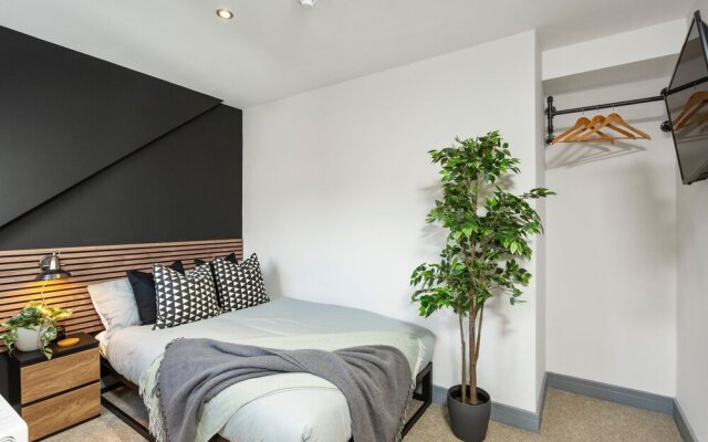 OnPoint Modern Bright 1 Bedroom Studio