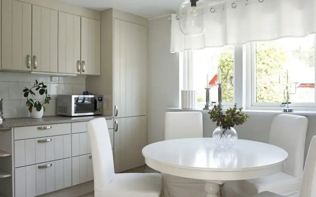 6 Person Holiday Home in Stromstad