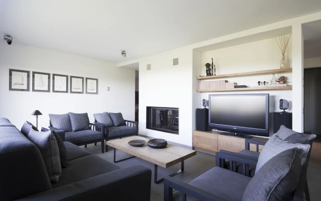 Suite & Pool Como