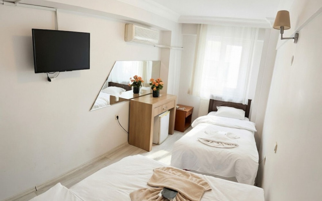 Hotel Efendi̇