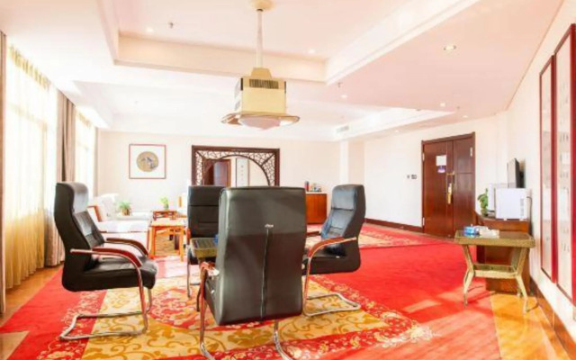 Shixing Hotel