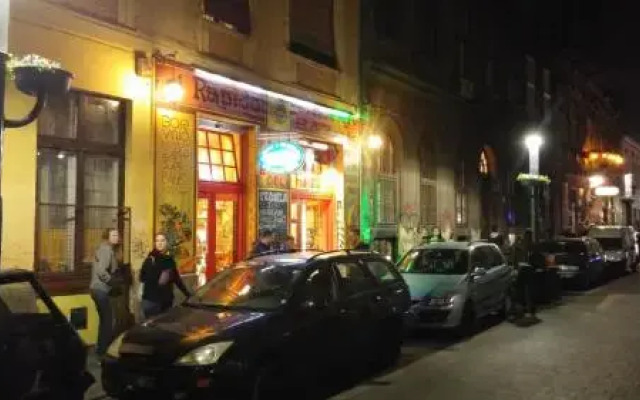 Sleepover City Center Hostel