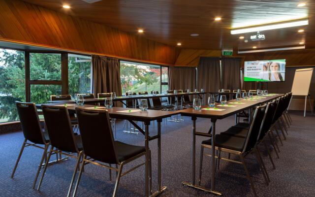 Holiday Inn Queenstown Frankton Road by IHG