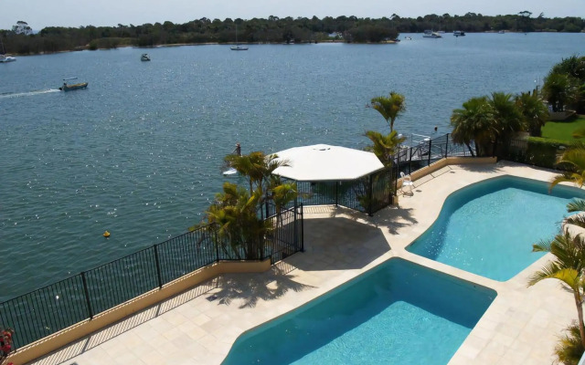 Aqua Linea 6 Noosa Parade 82