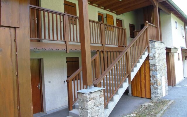 Lou Services Apartment BAA3 LSI 001