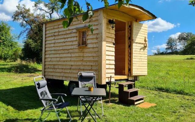 Gemutlicher Schaferwagen Im Grunen-Schaferwagen 44