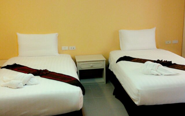 Ploy Puu Residence
