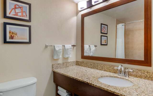 Comfort Suites Near Universal Orlando Resort