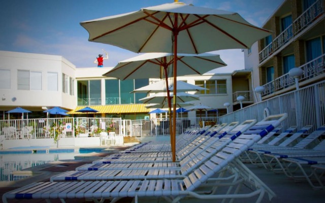Jolly Roger Motel