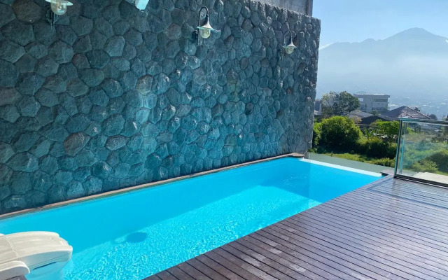 Cendana Villa
