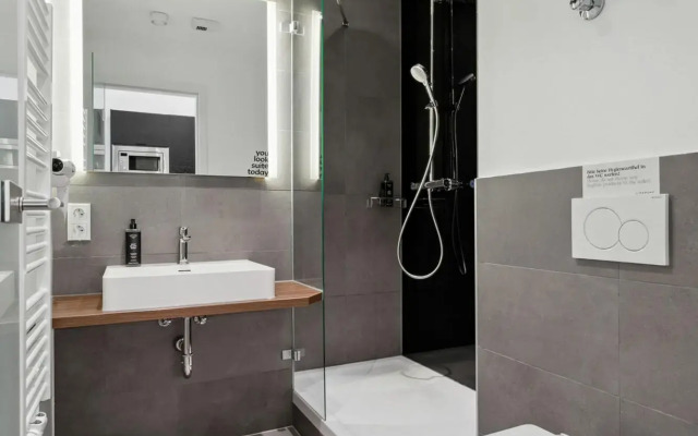 limehome Munich Fritz-Erler Str.