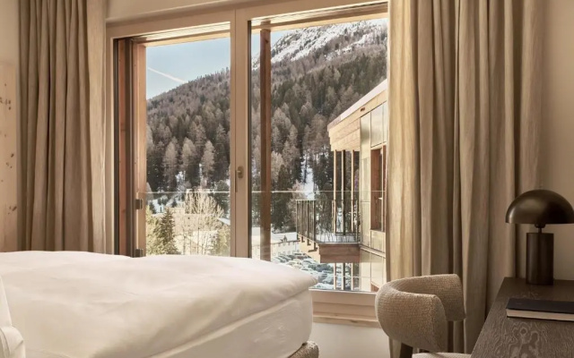 The View – Guest Rooms – St. Moritz