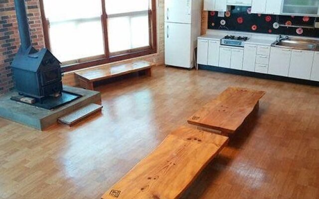 Gapyeong Lakeside View Pension