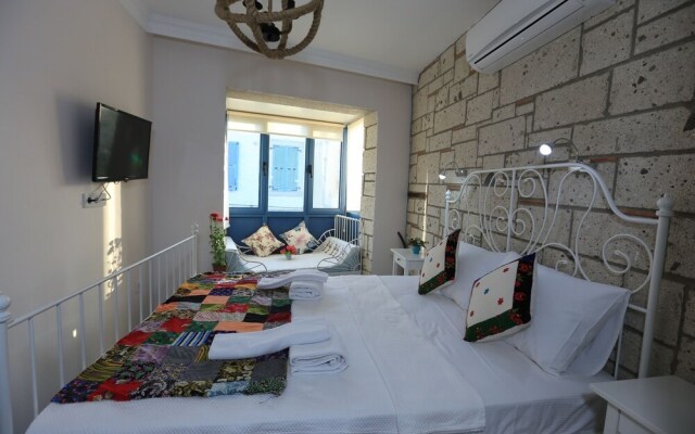 Muhit Alacati Butik Otel