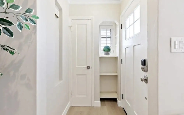 @ Marbella Lane - Modern Refreshing Home