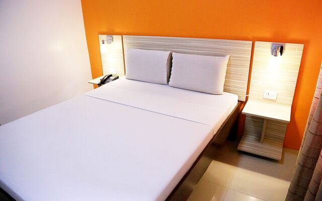Travelbee Fuente Inn