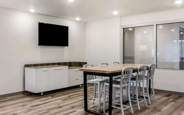 WoodSpring Suites Tacoma - Lakewood