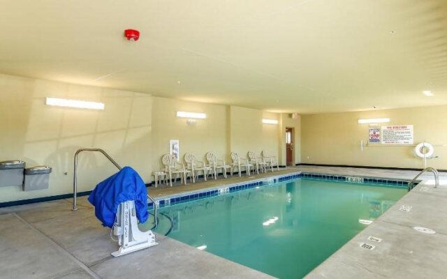 Cobblestone Hotel & Suites - Gering/Scottsbluff