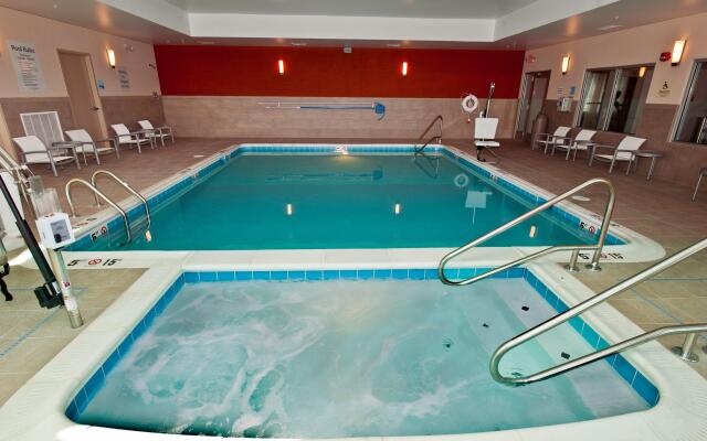 Holiday Inn Express & Suites Columbus - Easton Area, an IHG Hotel