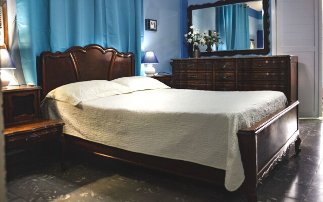 Hostal los Balcones de Calzada