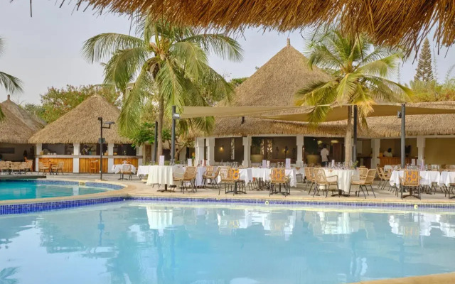Royam Hotel