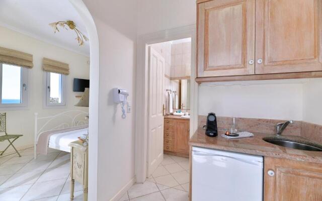 Andros Homes Sea Side Apartment & Studio
