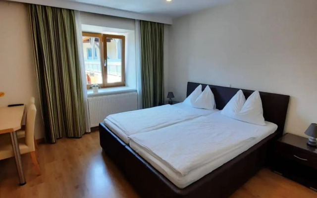 Pension Kreuzinger, 5310 Tiefgraben