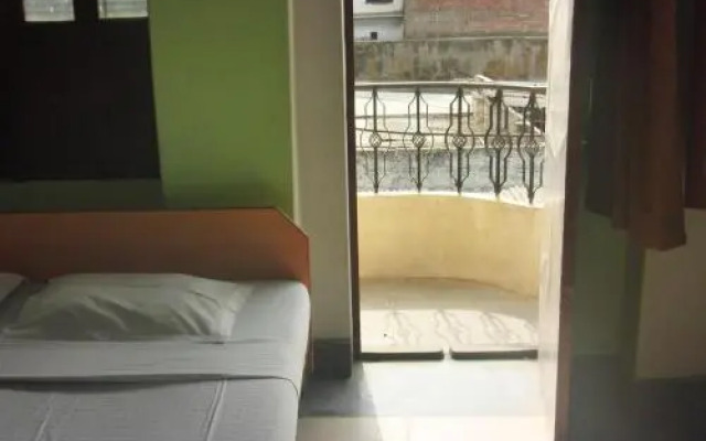 Shivakashi Guest House