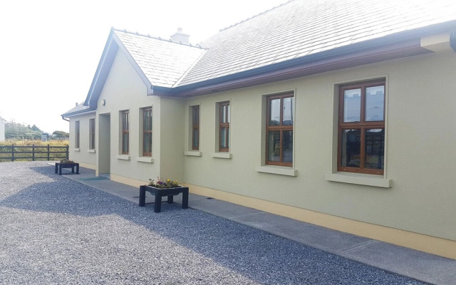 White Thorn House