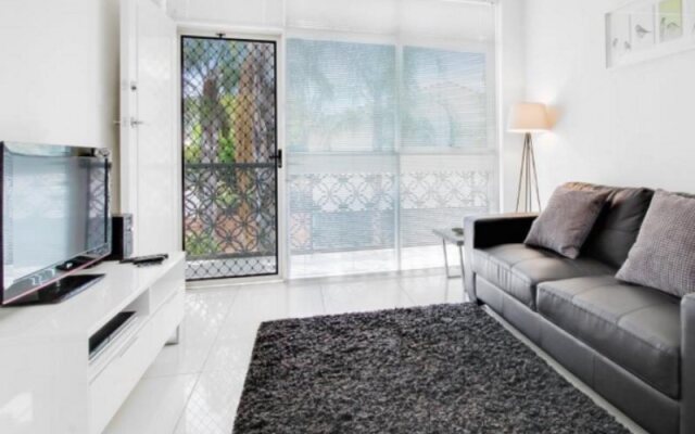 Adelaide DressCircle Apartments