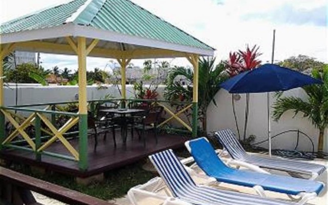 Barbados Sungold House Hibiscus - Three Bedroom Home