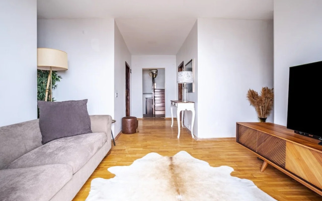 Sleek Villa With Backyard and Sapanca Lake View