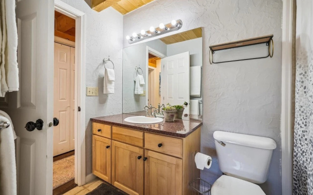 American Way Chalet 5 Bedroom Home