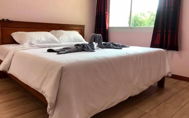 Reuan Jao Ngao Resort