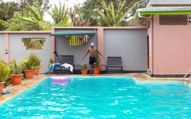 The Okaseni Lodge