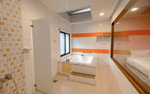 Ruixiong Hotspring Villa