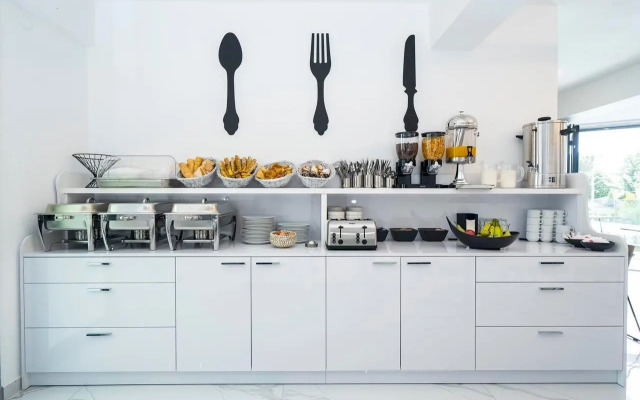 Avaton Luxury Resort